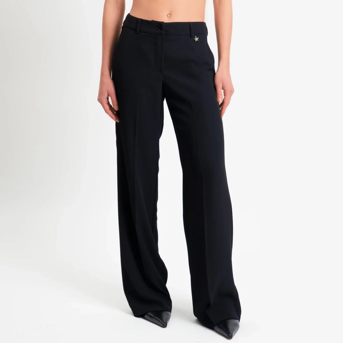 Completo fluido, giacca monopetto e pantalone a palazzo – SOUVENIR - w39s0255