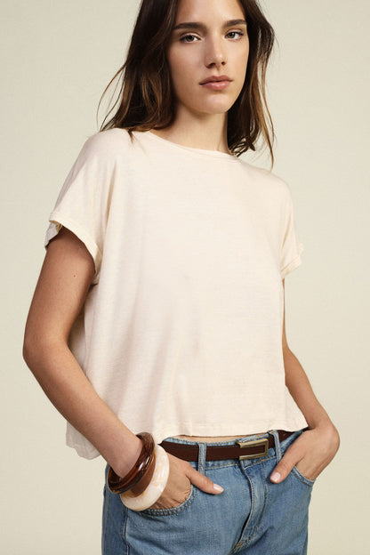 Camiseta corta de corte holgado con cuello redondo minimal – DIXIE - T262A121