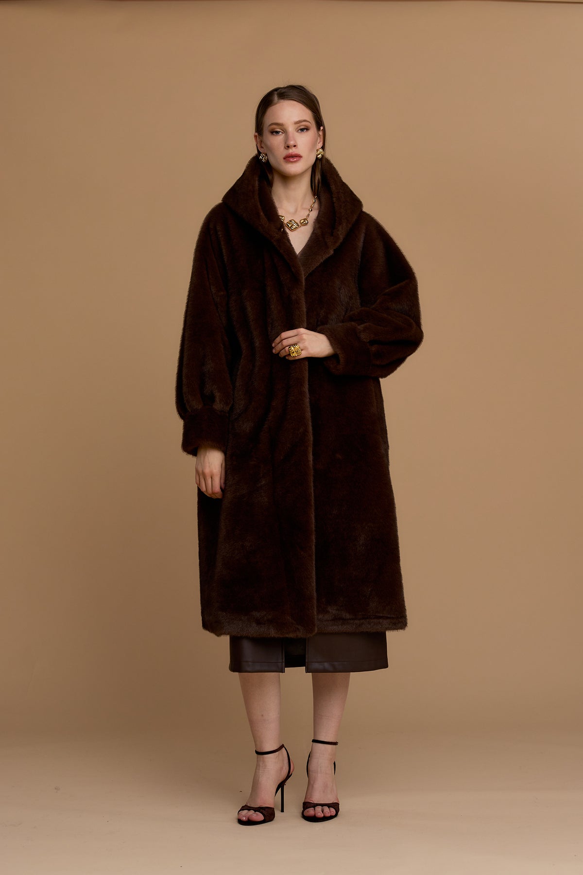 Simil pelliccia lunga con cappuccio - 263ns187 - NOSECRETS