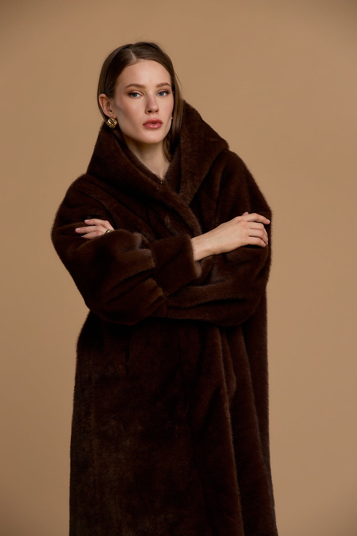 Simil pelliccia lunga con cappuccio - 263ns187 - NOSECRETS