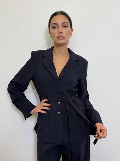 Blazer con cinturón – W40S0319 – SOUVENIR