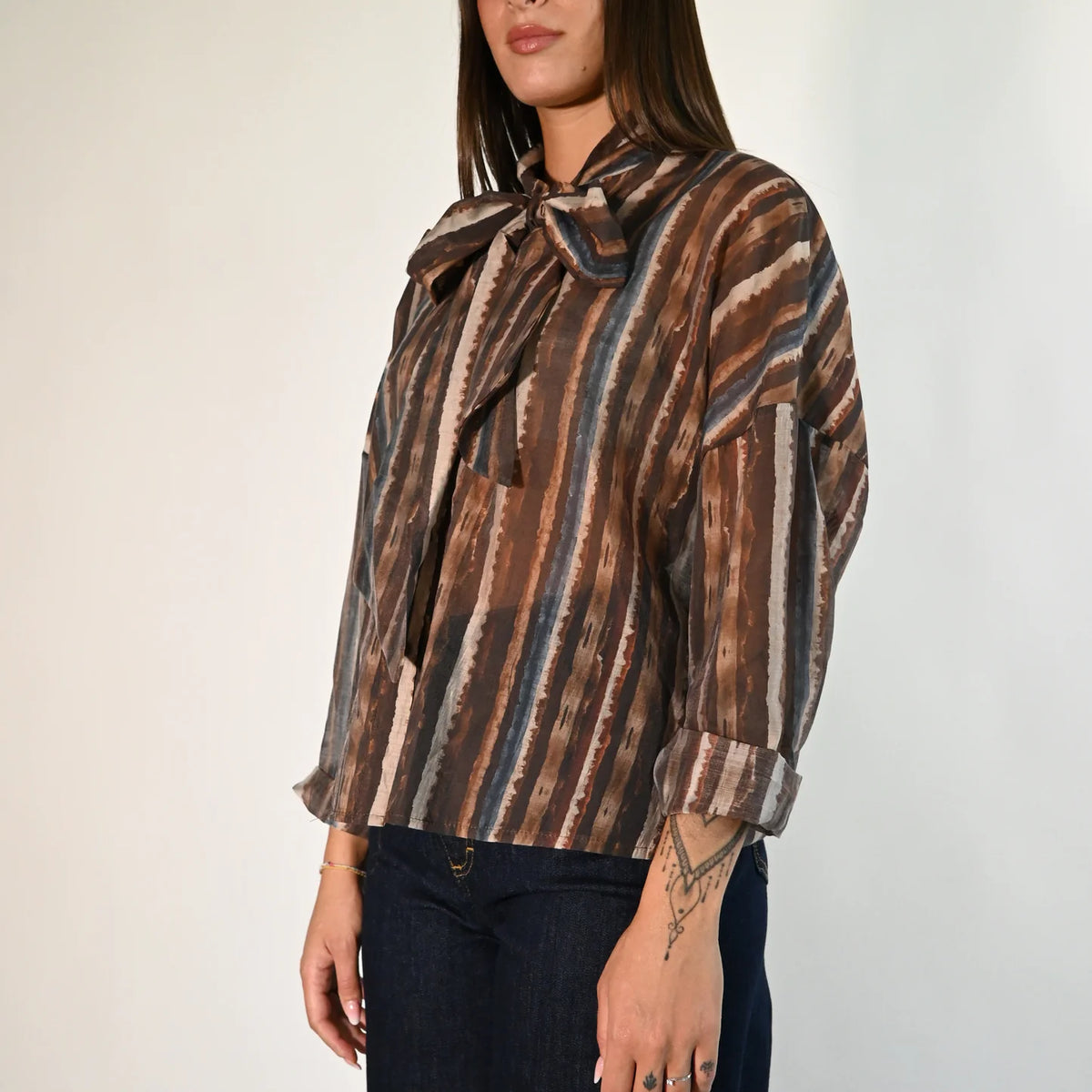 Camicia a righe sfumate con fiocco - r03l0755 - PHILIA LOFT
