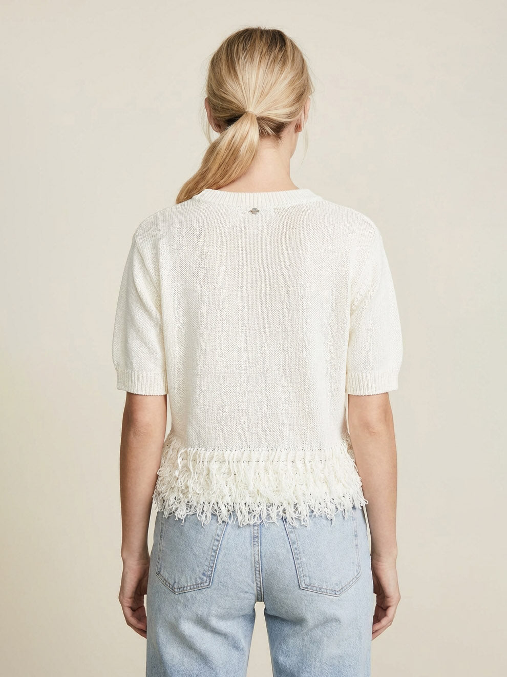 Short Sleeve Crew Neck T-Shirt With Fringe – PHILIA LOFT - V02V0022