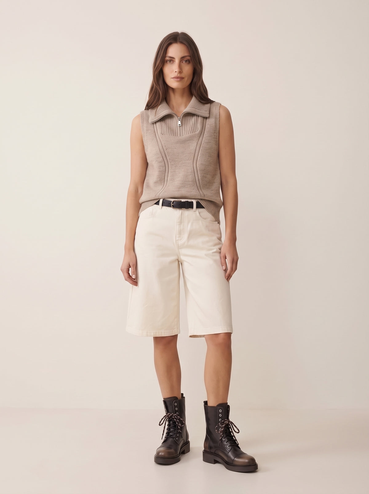 Maglia Smanicata in Misto Lana con Collo Alto Zippato e Lavorazione Sagomata - S03Y0568 - PHILIA LOFT