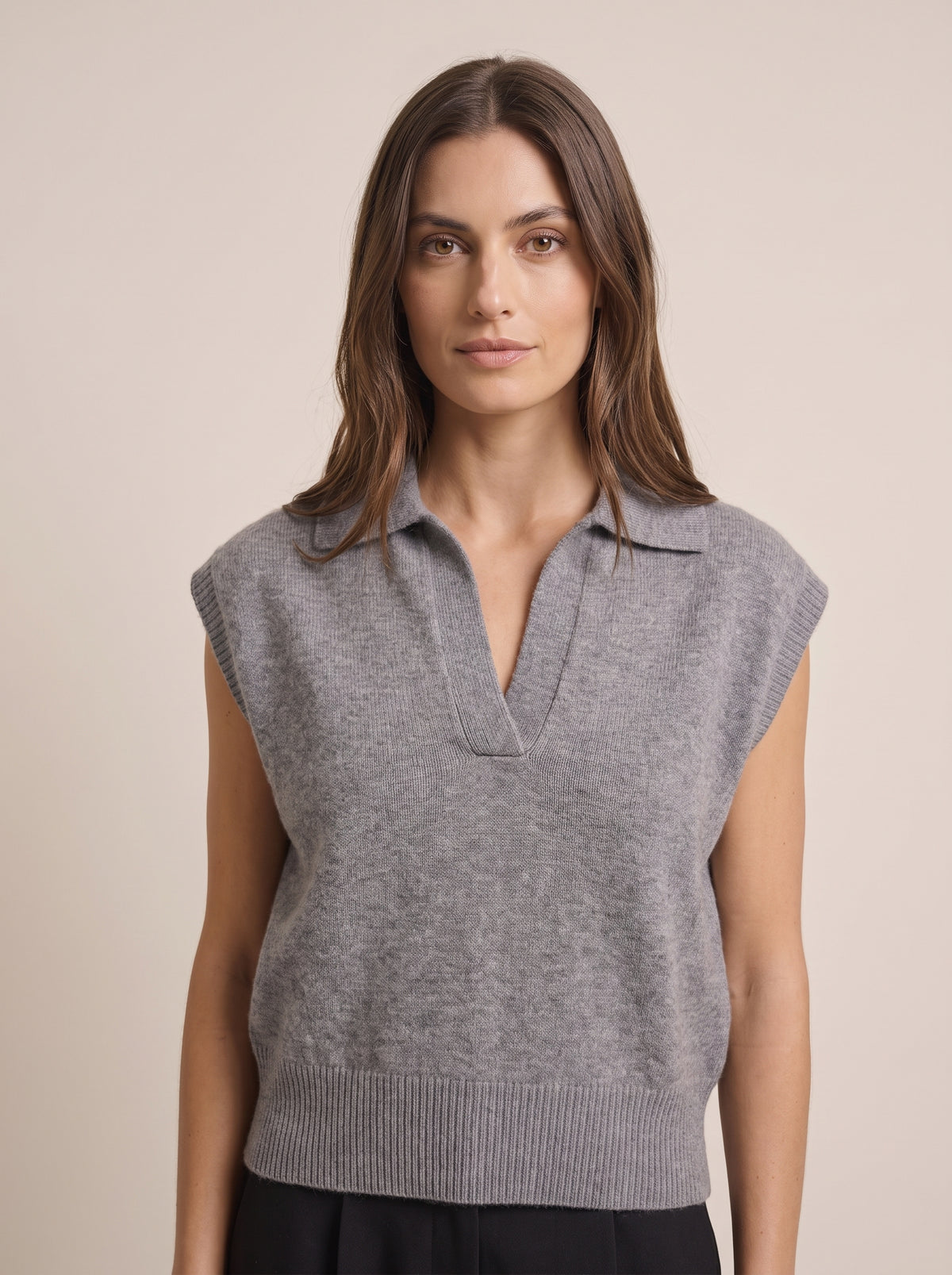 Maglia senza maniche con colletto  - i26/wl7087 - MOTEL