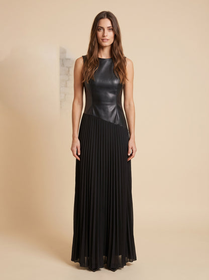 Vestido Largo Bimaterial con Corpiño de Piel Sintética y Falda Plisada - pf082 - OPERA